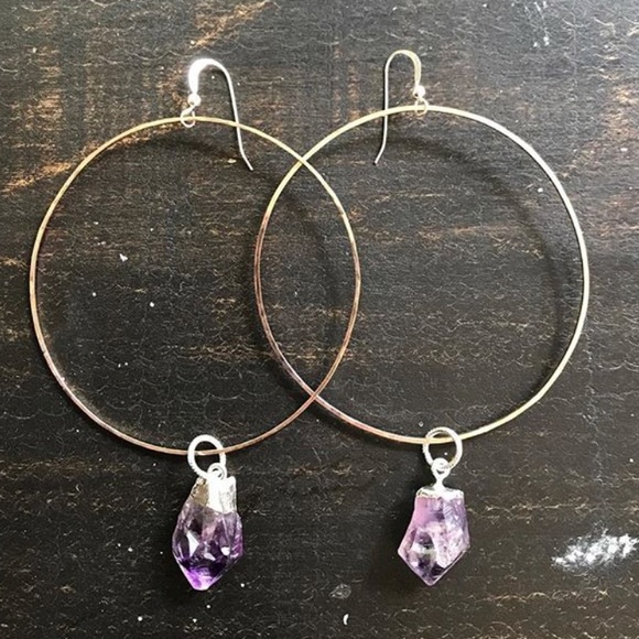 Hi!! I’m Amanda 🌙 - Picture 6 of 8